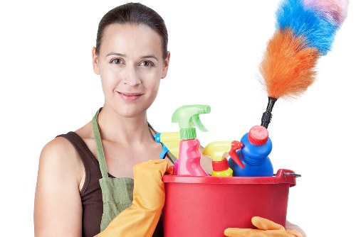 Professional move out cleaning in Maidavale for kitchens and living areas