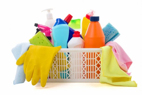 Local hard floor cleaning service for a Maidavale commercial space
