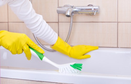 Bathroom deep cleaning for a Maidavale property